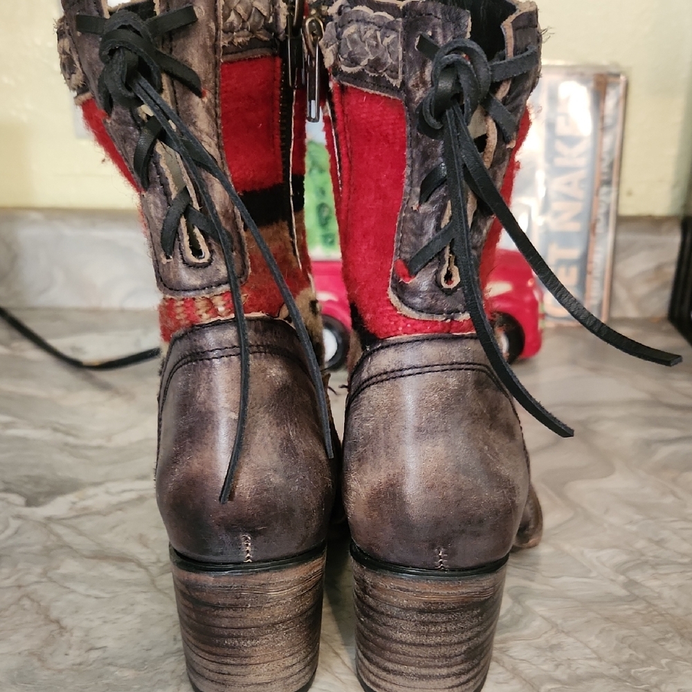 Freebird Boots.  Songbird.